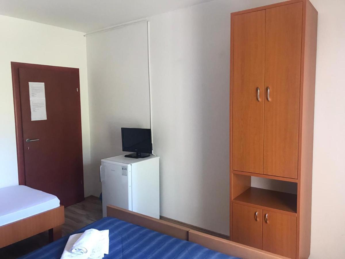 Guesthouse Dupin Vlašići Exterior foto